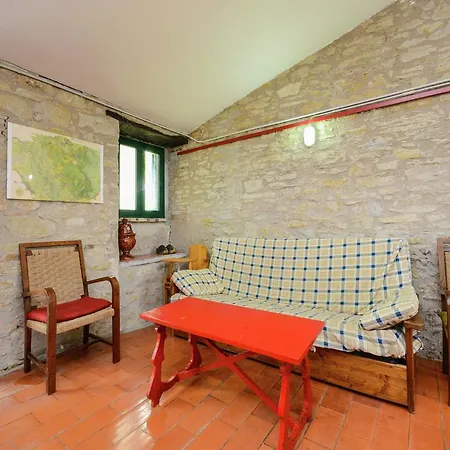 Сasa de vacaciones Agriturismo Il Palazzo Uno Costacciaro